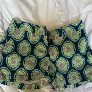 Crown and Ivy Women's Black Patterned Summer Shorts - Multicolor Medallion Print